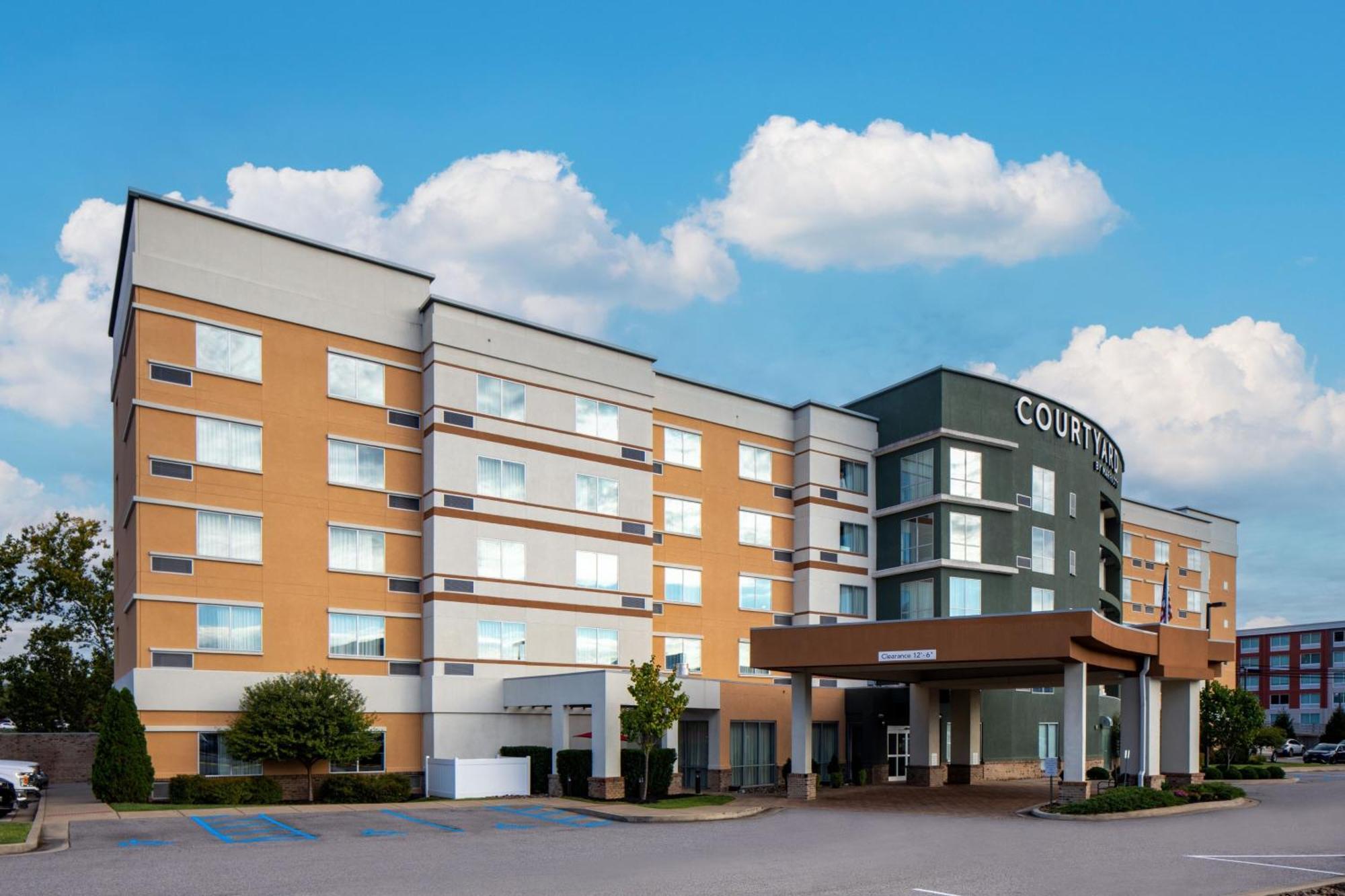 Courtyard By Marriott Charleston Downtown/Civic Center Hotel Kültér fotó