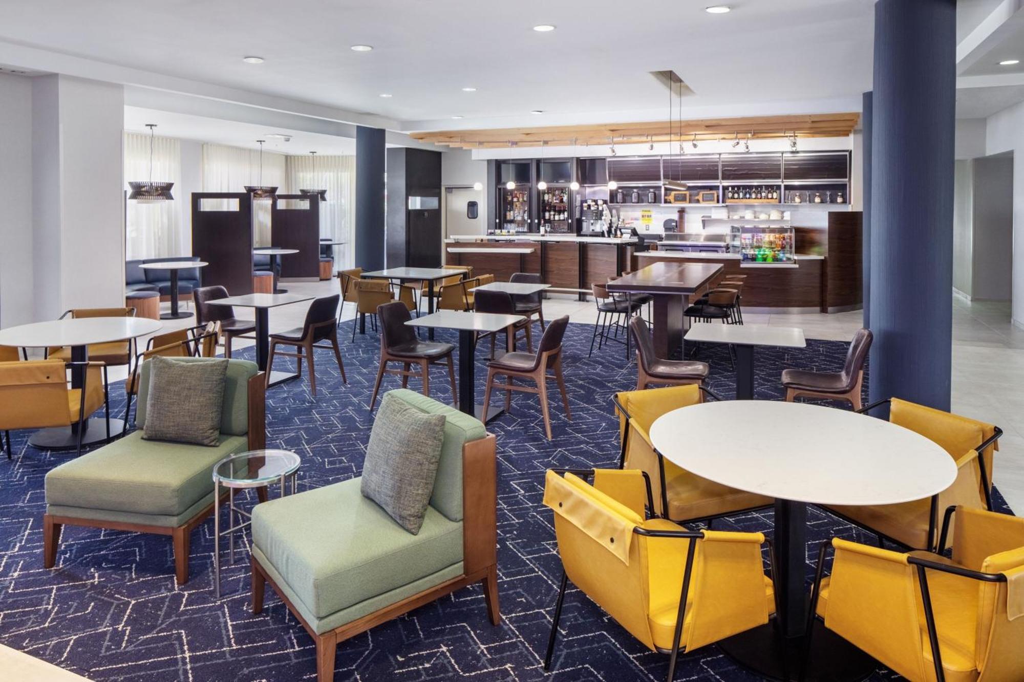Courtyard By Marriott Charleston Downtown/Civic Center Hotel Kültér fotó