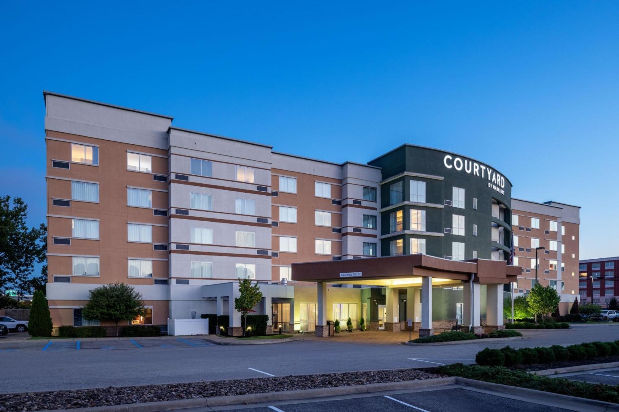 Courtyard By Marriott Charleston Downtown/Civic Center Hotel Kültér fotó